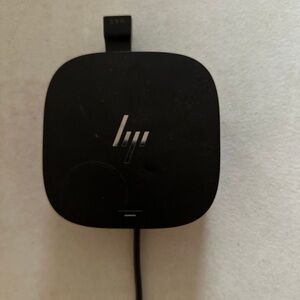 HP Black Round Charging Dock with Venting